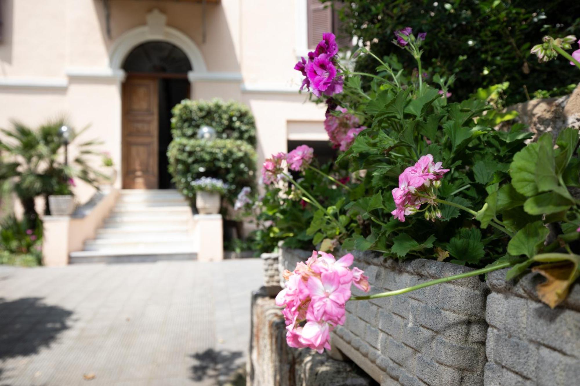Domus Cordara - Splendido Appartamento Nel Verde Rome Exterior photo